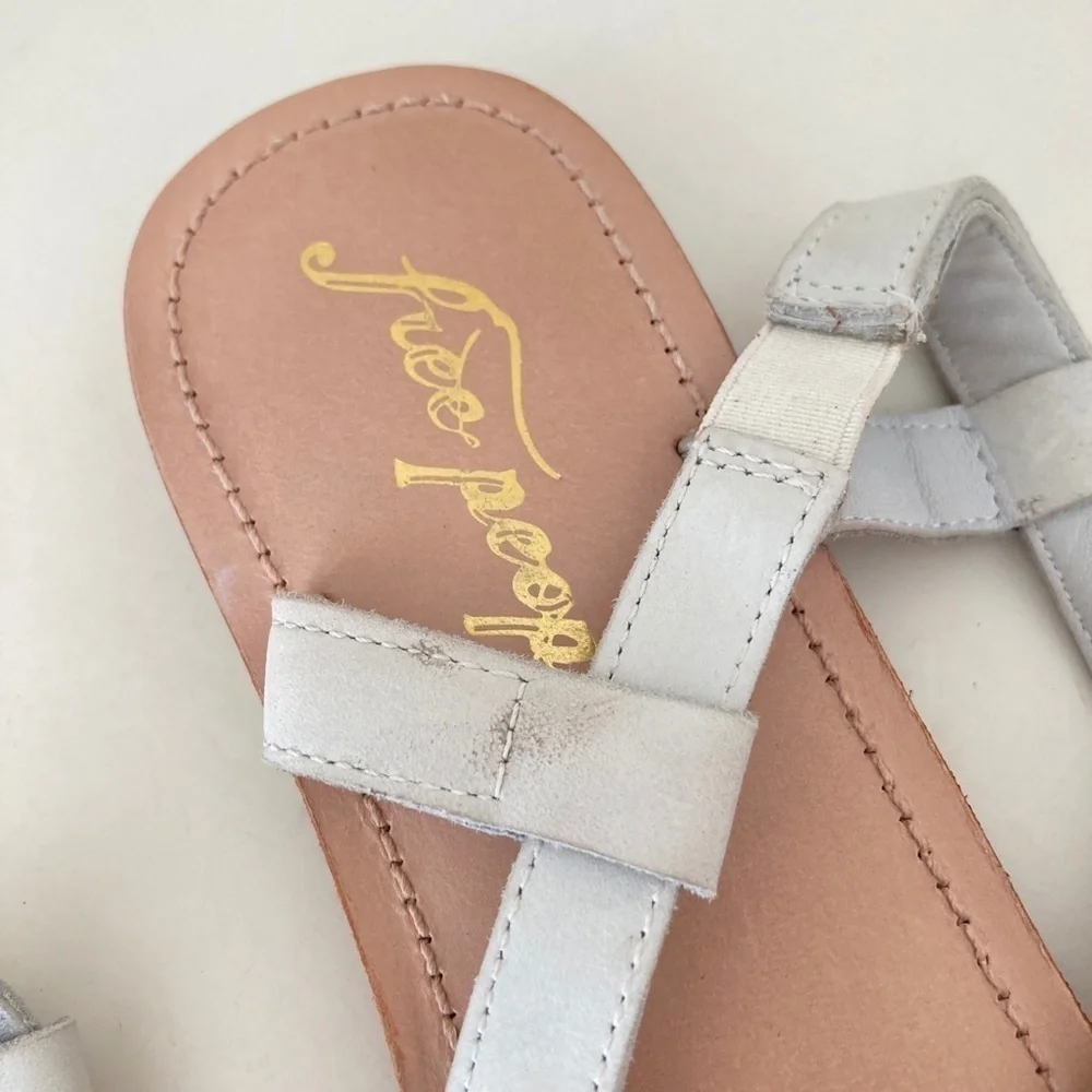 NWOT Free People La Risa White Leather Flat Sandals